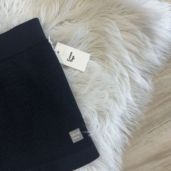 Women’s Cream Yoga Black Waffle Knit Shorts Tank Work Out Set M/L TS - Picture 2 of 4